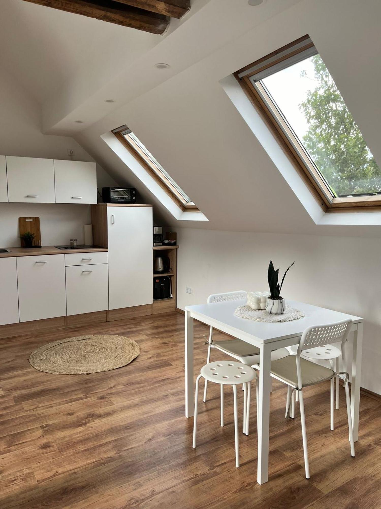 Exquisites Loft Mit Schloss Blick Fuer 5 Personen Hagen Kültér fotó